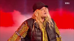 2nd single from debut ep 'the kids are coming' out now. Tones And I Dance Monkey 2019 Nma Performance Youtube