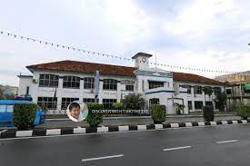 Map and directions to the location with picture. Ibu Pejabat Polis Batu Pahat