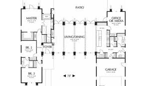 Ranch house plans are classically american house plans that help create a welcoming home. Shaped Ranch House Plans House Plans 105717