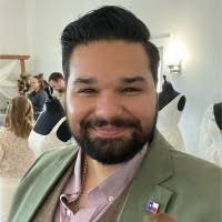 300+ perfiles de «Drew Guzman»