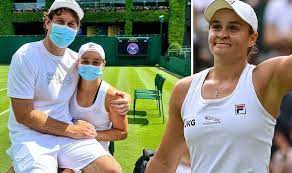 06h00 federer bids to silence home support, barty seeks to fire at last. J5orwjc Znvpcm