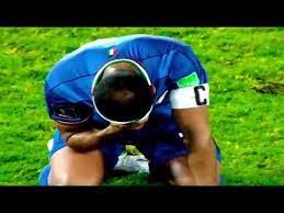 بدر أحمد بدر المطوع ، لاعب كرة قدم كويتي يلعب مع نادي القادسية الكويتي ولعب لأندية النصر السعودي وقطر القطري على سبيل الإعارة. Ø¨ÙƒØ§Ø¡ Ø¨Ø¯Ø± Ø§Ù„Ù…Ø·ÙˆØ¹ Ø¨Ø­Ø±Ù‚Ù‡ Ø¨Ø¹Ø¯ Ø§Ù†ØªÙ‡Ø§Ø¡ Ù…Ø¨Ø§Ø±Ø§Ø© Ø§Ù„ÙƒÙˆÙŠØª ÙˆØ§Ù„Ø£Ø±Ø¯Ù† ØªØµÙÙŠØ§Øª ÙƒØ£Ø³ Ø§Ù„Ø¹Ø§Ù„Ù… 2022 Youtube