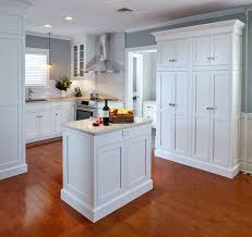 A work triangle, or the space between your stove, refrigerator, and sink supports functionality since it separates three major. 75 Beautiful Small U Shaped Kitchen Pictures Ideas July 2021 Houzz