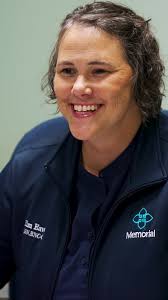 Today we honor the brave men and women who gave their lives in service to  our country. Your sacrifice is never forgotten. Wishing our community a  meaningful and safe Memorial Day. ❤️🤍💙