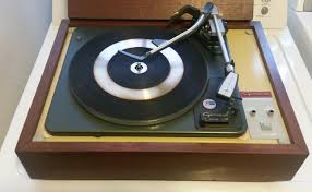 Vintage Garrard Laboratory Series Automatic Turntable Model At60 England Made Ebay Automatic Turntable Turntable Garrard Turntable