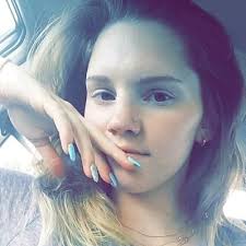 taylor maze (@sup_witchu)