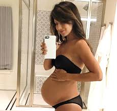 Hilaria Baldwin Thomas Nude Pantyless Selfie — Pregnant Pics With Children  & Breast Feeding - Scandal Planet