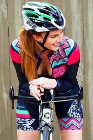 Pin By Isbanu Isbanu On Fahrrad Schones Biking Outfit Cycling Women Cycling Outfit