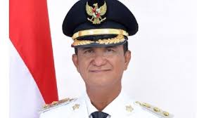 Rachmat christanto (paling kiri) tampak mengawasi jalannya latbakjatri yang sedang berlangsung. Y5twclp9bahikm