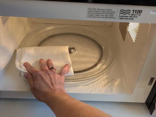 The 2-Minute Microwave Cleaning Trick That Beats Every Spray You've Tried -  CNET