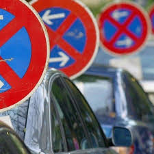 Vom umzugsschild für den möbellift und möbelwagen bis hin zur versicherten verpackung. Mobiles Parkverbot So Vermeiden Sie Arger Und Hohe Kosten Auto