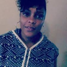 Ellie Steele's Instagram, Twitter & Facebook