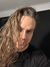 I'm Dan, 36 from Kent 👋 I'm working towards giving up my job so I can help  families like Rubie's, whose little girl has been in hospital for over a  year. Every