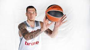 Daniel theis signed a 2 year / $10,000,000 contract with the boston celtics, including $5,000,000 guaranteed, and an annual average salary of $5,000,000. Nba 2k18 Art Thread Hair Tattoos Body Type New Accessories Page 88 Operation Sports Forums