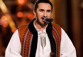 Otrzymał nagrodę na krajowym festiwalu piosenki polskiej w opolu. Sebastian Karpiel Bulecka Jakim Jest Ojcem Gwiazdy Maxxx News Rmf Maxxx