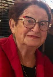 Betty Raines's Instagram, Twitter & Facebook