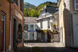 Du lundi au samedi de 9h à 12h et de 14h. Argeles Gazost Villes Et Villages A Argeles Gazost Guide Toulouse Pyrenees