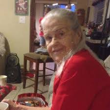 Elizabeth Decamp's Instagram, Twitter & Facebook