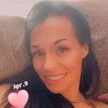 Lori Casale's Instagram, Twitter & Facebook