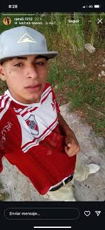 Quería escrachar a esta rata que ayer por la noche a las 10:18pm le quiso  robar la moto a mi marido, mi marido trabaja en didi moto. El chico de la  foto