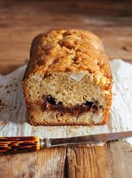 Apple And Dark Chocolate Pound Cake Recipe With Images Ricardo Recipe Bread Recipes Sweet Chocolate Pound Cake