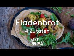 Das Schnelle Fladenbrot Aus Der Pfanne Ist Mit Nur 4 Zutaten Gemacht Ohne Hefe Und Schmeckt Herrlich In 2020 Fladenbrot Rezept Ohne Hefe Fladenbrot Fladenbrot Rezept