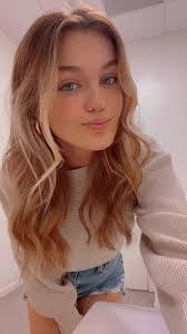 Diamond Leach's Instagram, Twitter & Facebook