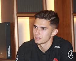 Berat özdemir, 22, from turkey trabzonspor, since 2020 defensive midfield market value: Berat Ozdemir Telleri Asmayi Basardim Tamsaha Detay Sayfasi Tff