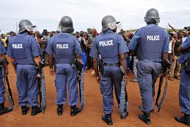 Flat saps consist of a flat spring with a lead ingot cast to it, this is known as the frame. Saps Gets Poor Riot Scorecard Enca