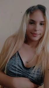 Hola grupo soy colombiano estoy buscando mi media manzana una linda dama q  desee organizarse para una relación seria estable si le interesa me  escribes..