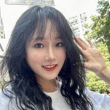 Celia Ho's Instagram, Twitter & Facebook