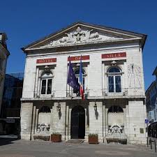 The fastest train normally takes 3h 55m. 6 Points Of Interest Landmarks In Bourg En Bresse That You Shouldn T Miss