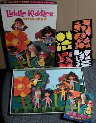 Colorforms 1960 S Kit Colorforms Play Set 1960s Vintage Toys Dolls Colorform Box Set Nostalgic Toys Vintage Toys Childhood Toys