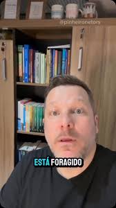 Nesses tempos difíceis, fazer humor requer coragem. Aliás o humor sempre  foi uma forma de expor a injustiça e as contradições de uma sociedade.  Parabéns @pinheironetors ! Excelente texto!