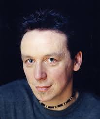 Steve Askew's Instagram, Twitter & Facebook