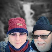 People from iceland i need your help please son had project