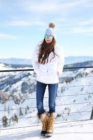 Nuestra lista de colores de moda para otoño invierno 2020 2021 ha llegado a su fin. Como Vestirse Para El Frio Y Lucir Muy A La Moda Traje De Invierno Ropa De Invierno Mujer Ropa Para Esquiar