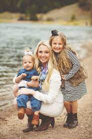 What To Wear Family Photoshoot For Fall Mom And Daughter Photos Fall Family Fall Family Photo Outfits Family Picture Outfits Family Photo Outfits Fall Maroon