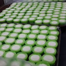 Gabungan tiga rasa dalam satu kuih merupakan sebuah gabungan yang sangat ideal untuk dimakan. Cheesy Logy Pjj Nona Manis Pandan Free Resepi Nona Facebook