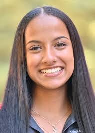 Gigi Stephens's Instagram, Twitter & Facebook