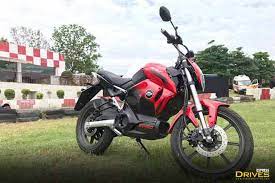 Check out rival motorcycles, latest news and updates on the revolt rv400 in india. Revolt Rv400 Electric Bike Explained In Images Payment Plan Top Speed Range Portable Battery The Financial Express