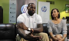 Shutterstock) savannah is the 'boss' of the james. Savannah Brinson Lebron James Wife Pregnancy Age Pics And Juice Bar Business Photos