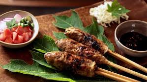 Sate kere khas solo dibuat dari tempe gembus dan jeroan seperti ginjal dan babat. 6 Resep Kuliner Khas Solo Yang Bisa Jadi Ide Bisnis Ijn News