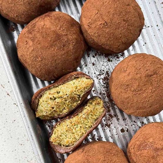 Dubai Chewy Cookie with a stretchy marshmallow exterior and pistachio filling