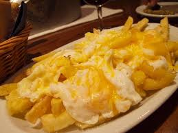 First time visit madrid, we were highly recommended to try the famous huevos estrellados. Huevos Rotos Recipe Spanish Broken Eggs Devour Madrid