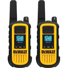 DEWALT DXFRS800 2 Watt Heavy Duty Walkie Talkies - Waterproof, Shock  Resistant, Long Range & Rechargeable Two-Way Radio with VOX (2 Pack) :  Electronics