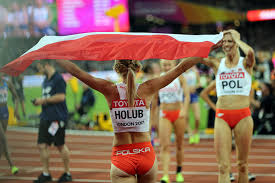 Pia skrzyszowska (100 m i 100 m ppł), alicja konieczek (3000 m z przeszkodami), michał haratyk (kula), norbert kobielski i kamila lićwinko (wzwyż), natalia kaczmarek (400 m), paweł fajdek (młot), robert sobera (tyczka) i kobieca sztafeta 4x400 m w składzie: Co Za Bieg Kobieca Sztafeta 4x400 Z Medalem Zdjecia Gazetawroclawska Pl