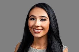 Marissa Barrett's Instagram, Twitter & Facebook