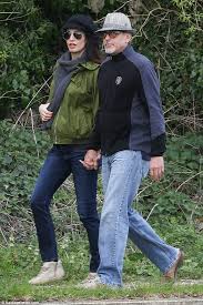 Jun 02, 2021 · george clooney schwebt im siebtem himmel. Amal Clooney S Mother Baria Shops After Baby News Daily Mail Online