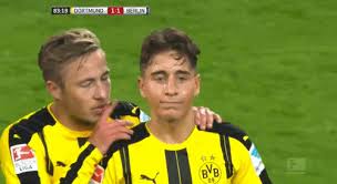 Juli 1997 im kopenhagener stadtteil brønshøj, gut vier kilometer vom stadtkern der dänischen hauptstadt entfernt, geboren wurde. Felix Passlack And Emre Mor Red Card Beautiful Mor